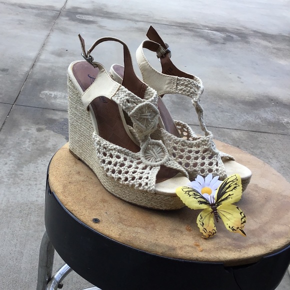 💢 Lucky Brand Crochet Wedges - Picture 2 of 6